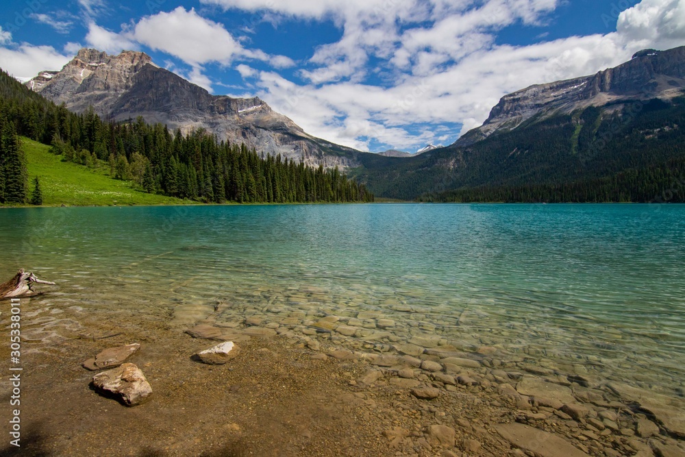 カナダ エメラルド湖 Stock Photo Adobe Stock