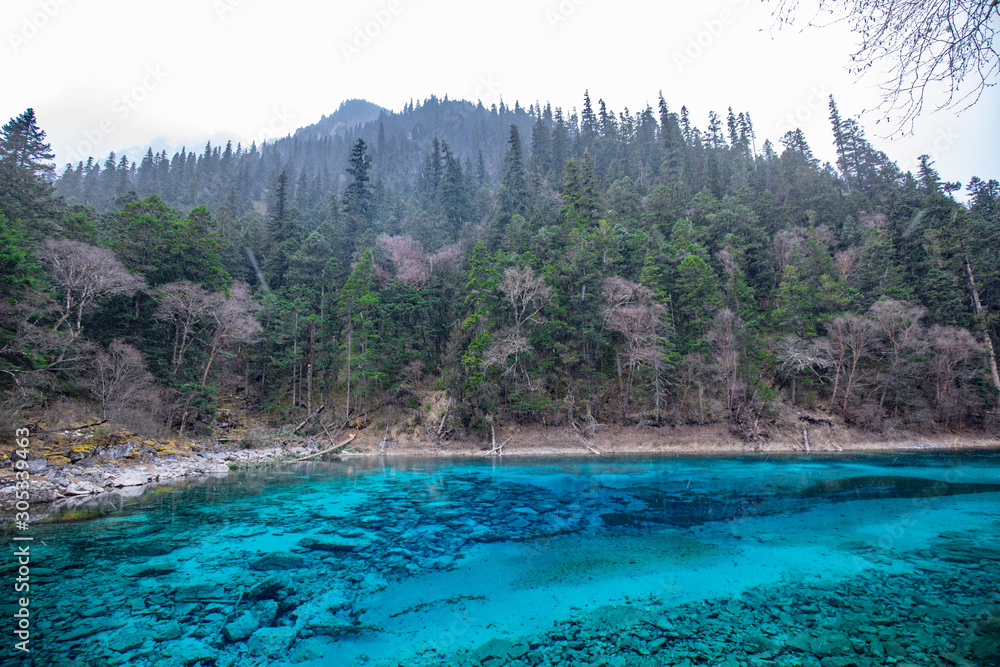 Beautiful crystal clear water lake view in Jiuzhaigou in Jiuzhai Valley National Park