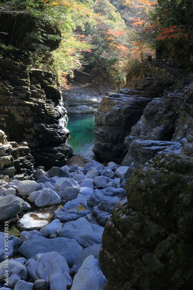 面河渓の関門 秋(愛媛県) 面河渓の関門 秋(愛媛県)