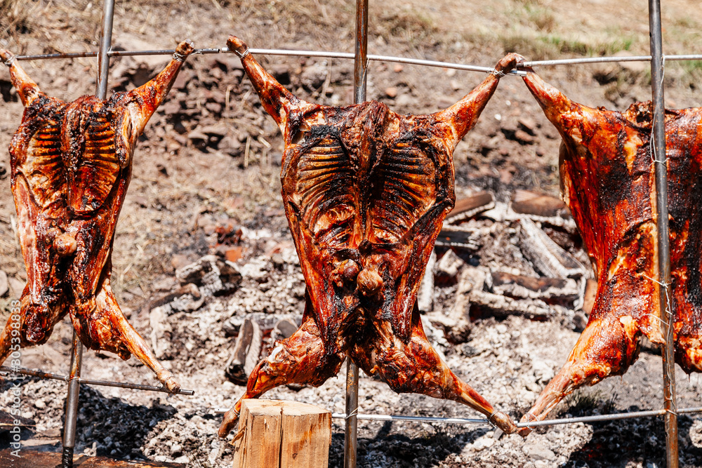 Cordero a la estaca, comida tradicional Asturiana. Asturias. Stock Photo |  Adobe Stock