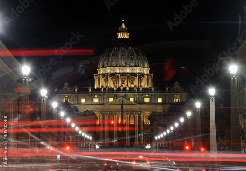 Nacht im Vatikan / Petersdom