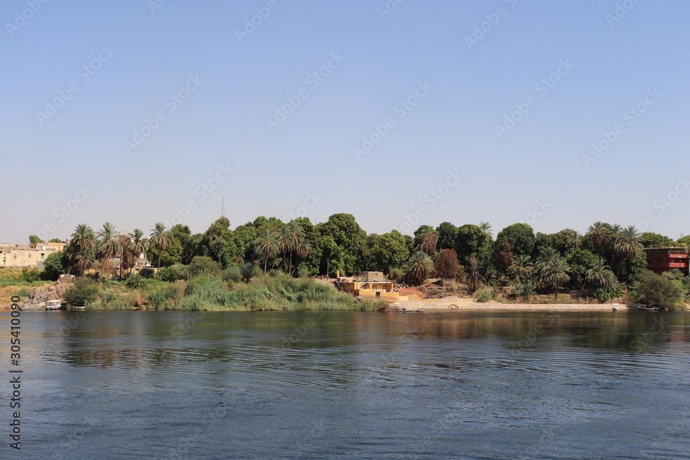 Obraz premium boat on the river