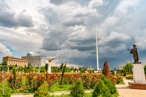 Obraz na płótnie Dushanbe Flag Pole Park 10 w salonie