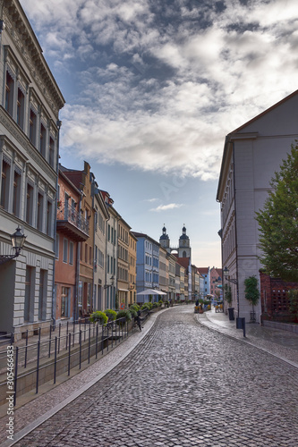 Häuserzeile in der Schlossstraße in der Lutherstadt Wittenberg, Sachsen-Anhalt © sehbaer_nrw