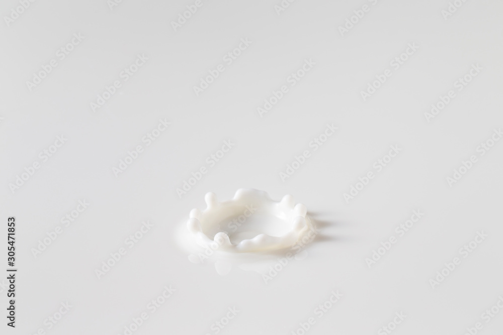 Fototapeta premium Plamy i zmarszczki mleka