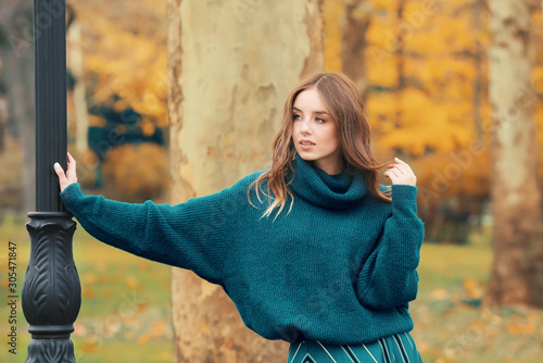 Portrait of stylish young w...