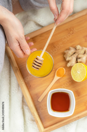 Tea to increase immunity with ginger and turmeric