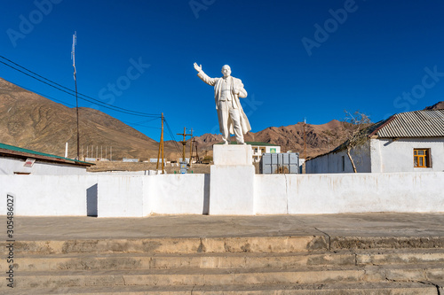 Foto Murghab Lenin Statue 08