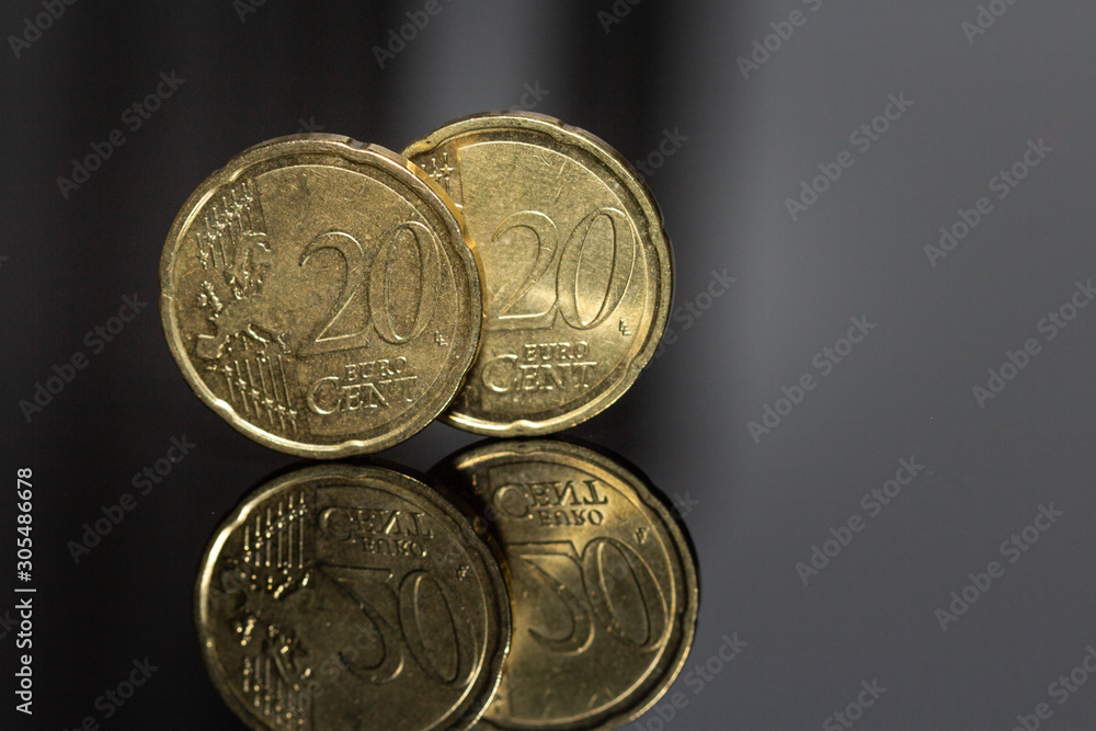 Money in the year 2020 Money in the year 2020