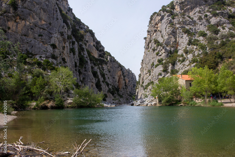 Entrance of the Verdouble gorges