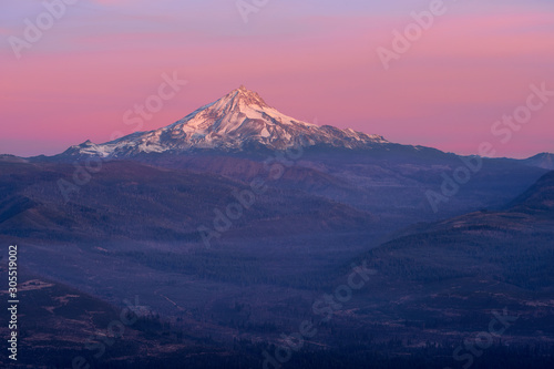 Mt Jefferson view at sunrise. © thecolorpixels