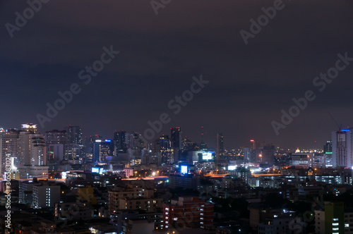 skyline at night © banlai