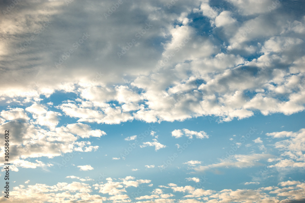 Fototapeta premium Blue sky with white clouds