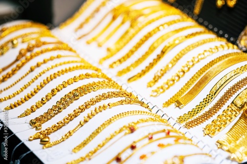 Obraz na płótnie Beautiful Luxury gold accessories detailed handcraft, vintage fashion for sale in jewelry shop Thailand w salonie