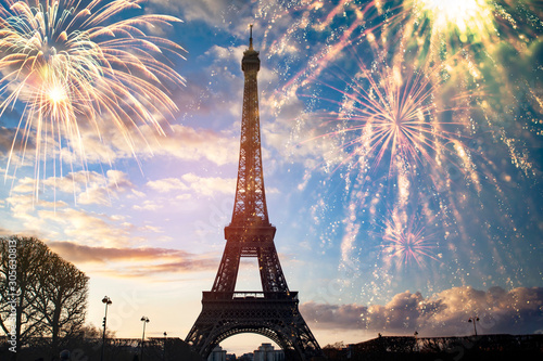 Colorful fireworks in Paris, Eiffel tower. © erika8213