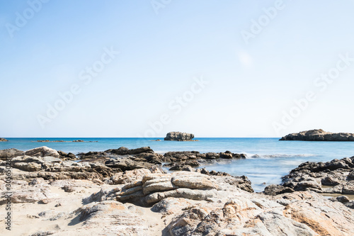 rocas en la playa © JACOBO LOSADA