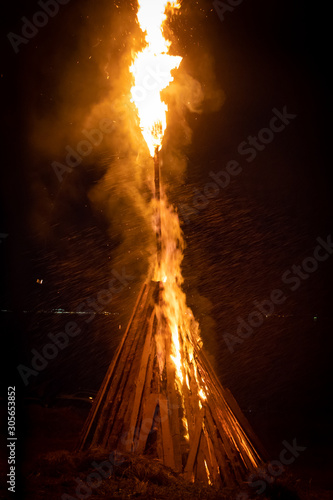 Hoguera en san juan