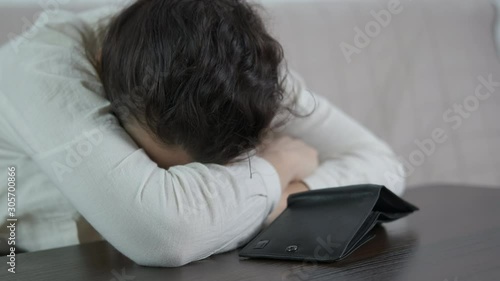 Bankruptcy. Empty wallet.