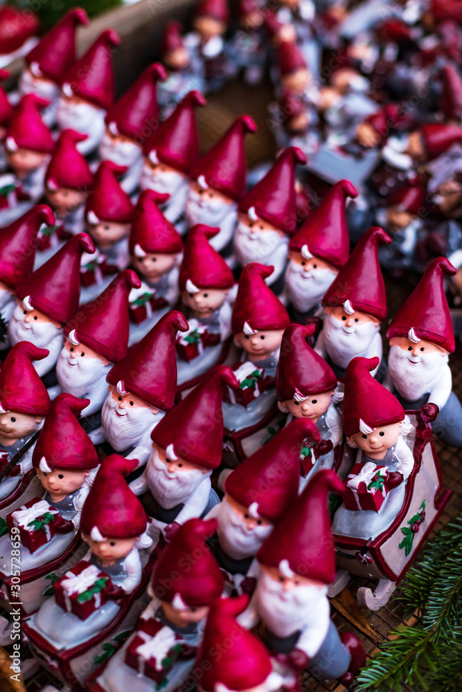Christmas decoration: Miniature Christmas gnomes