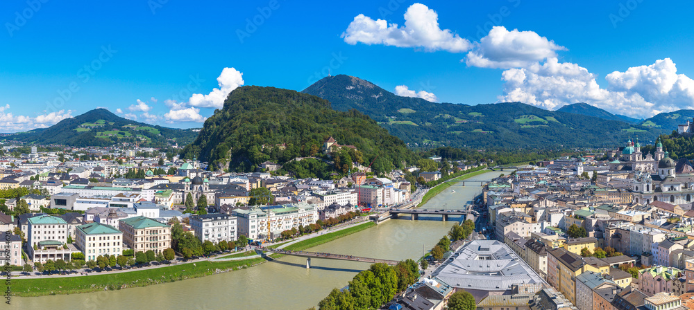 Naklejka premium Katedra w Salzburgu, Austria