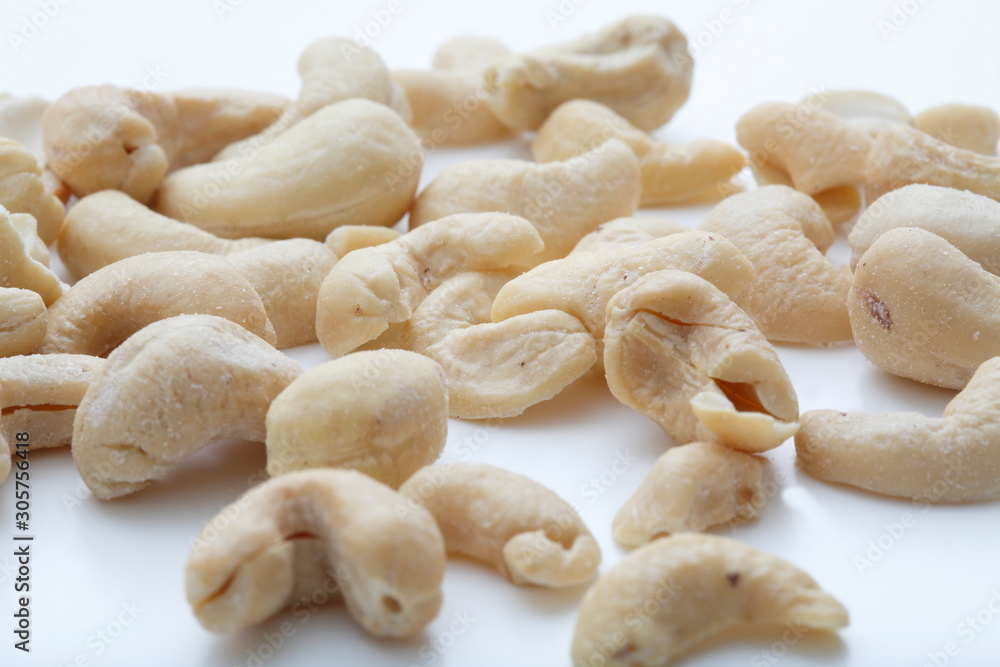 A simple cashew nut image A simple cashew nut image