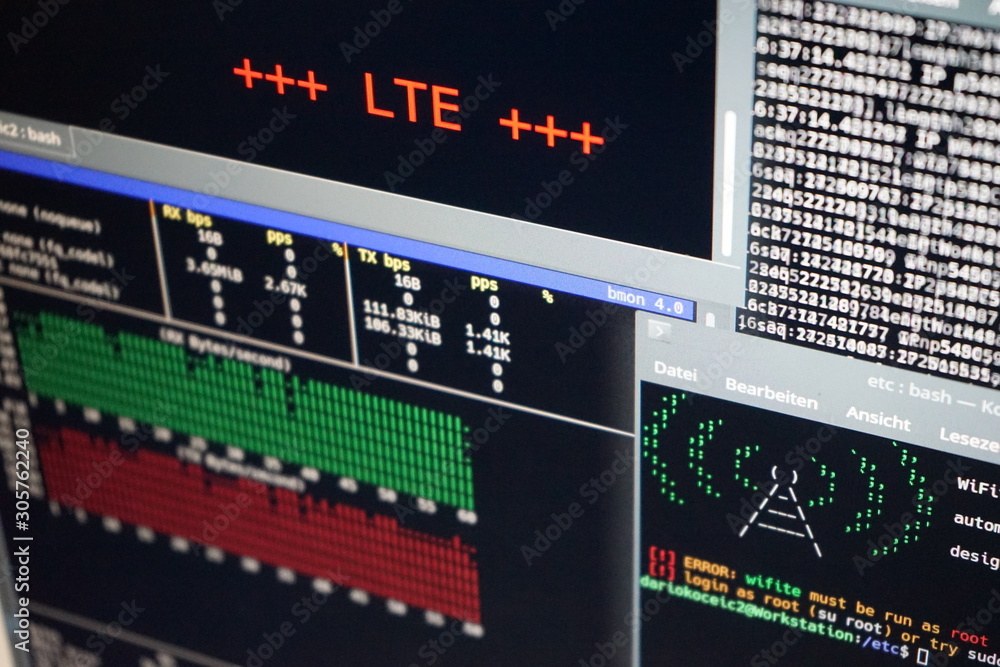 Fototapeta premium LTE, terminal console, computer der gerade eine Analyse durchführt.