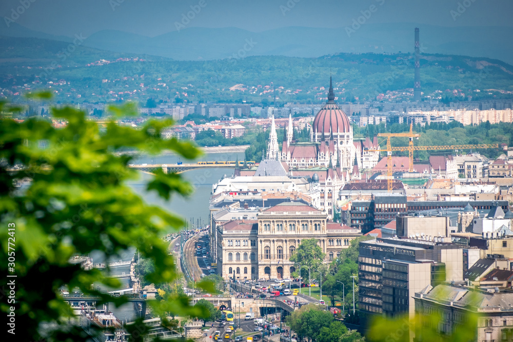 Fototapeta premium Budapest cityscape with Hungarian parliament building and Danube river, Hungary