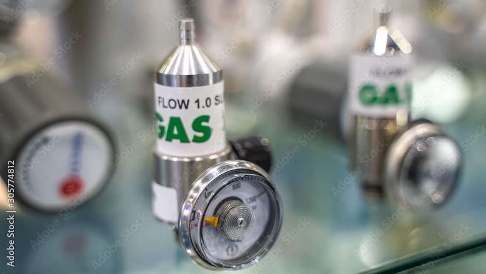 Gas Pressure Gauge Valve Measurement