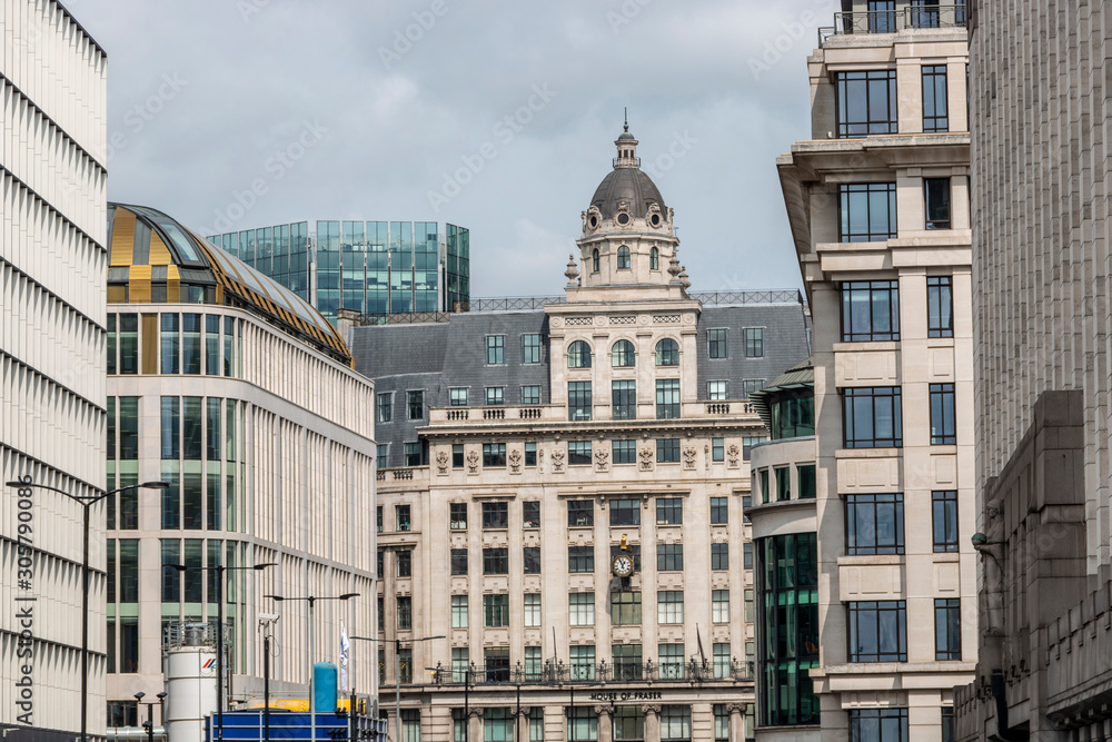 Fototapeta premium London, United Kingdom - August 29, 2018: House of Fraser department store in City of London