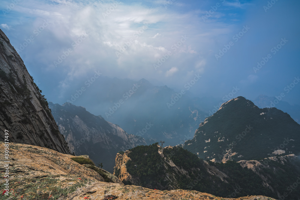 Naklejka premium Panoramic view from the West Peak summit of Hua Shan mountain