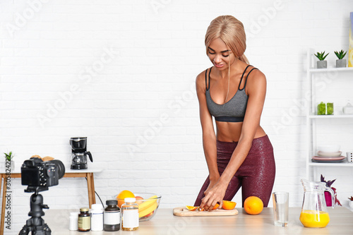 African-American blogger re...