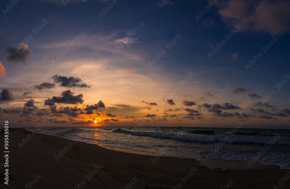 Fototapeta premium sunset on the beach
