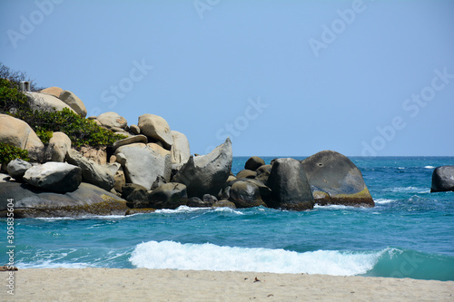 Playa pnn tayrona agua cristalina