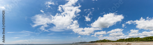 浜辺と空のパノラマ © yamak2