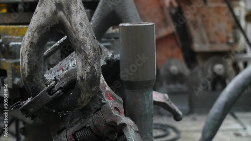 assistant driller on the rig works