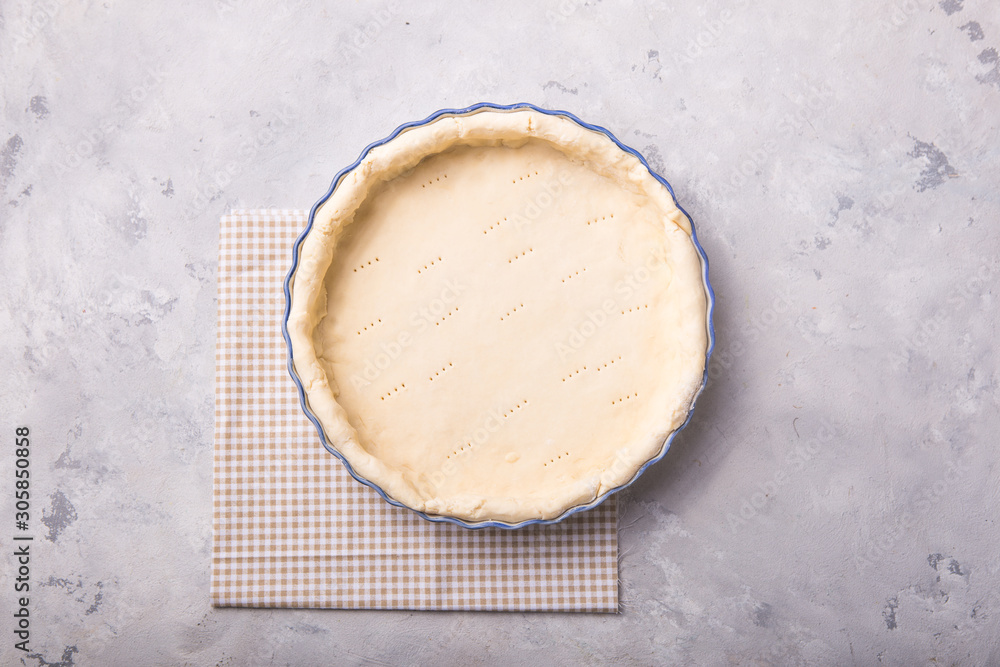 Step by step Pie recipe. Individual open chicken mushroom tart with puff pastry crust. Top view, grey stone table Step by step Pie recipe. Individual open chicken mushroom tart with puff pastry crust. Top view, grey stone table