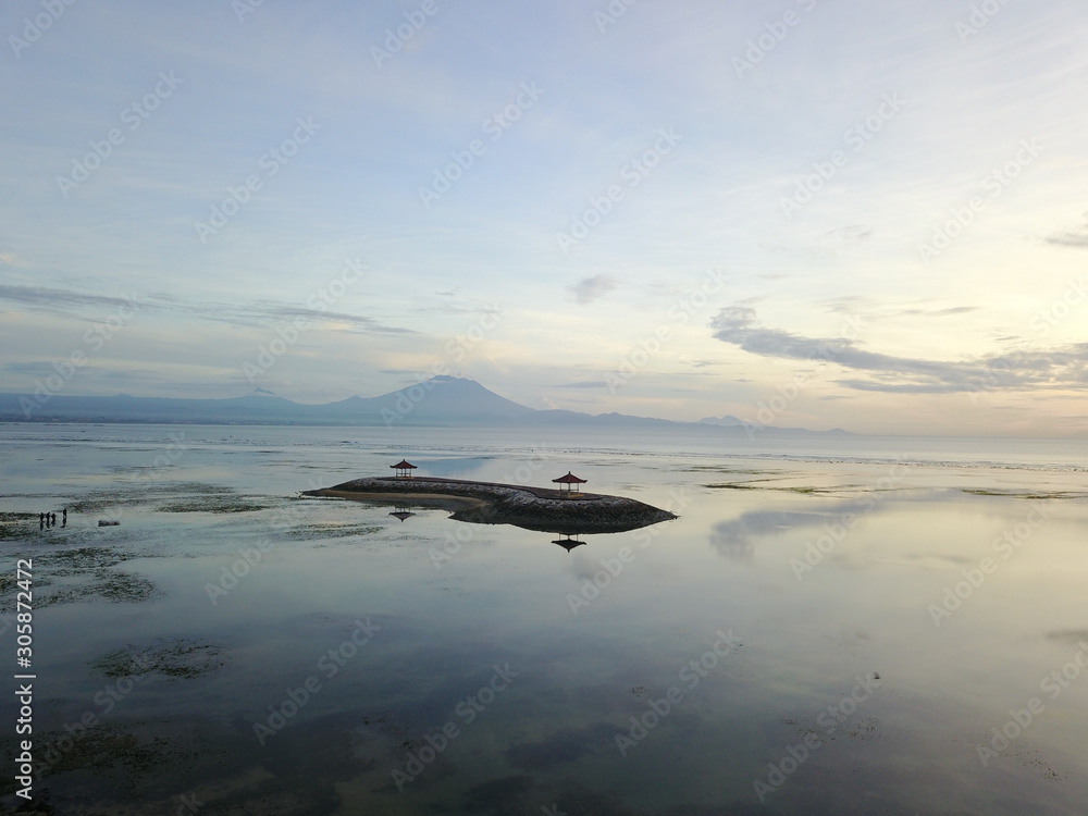 Naklejka premium View of Mount Agung from Sanur beautiful beach in Bali, Indonesia