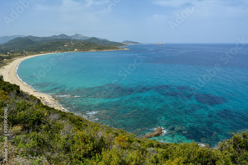 Veduta aerea della spiaggia di Lozari, Balagne, Corsica. Francia