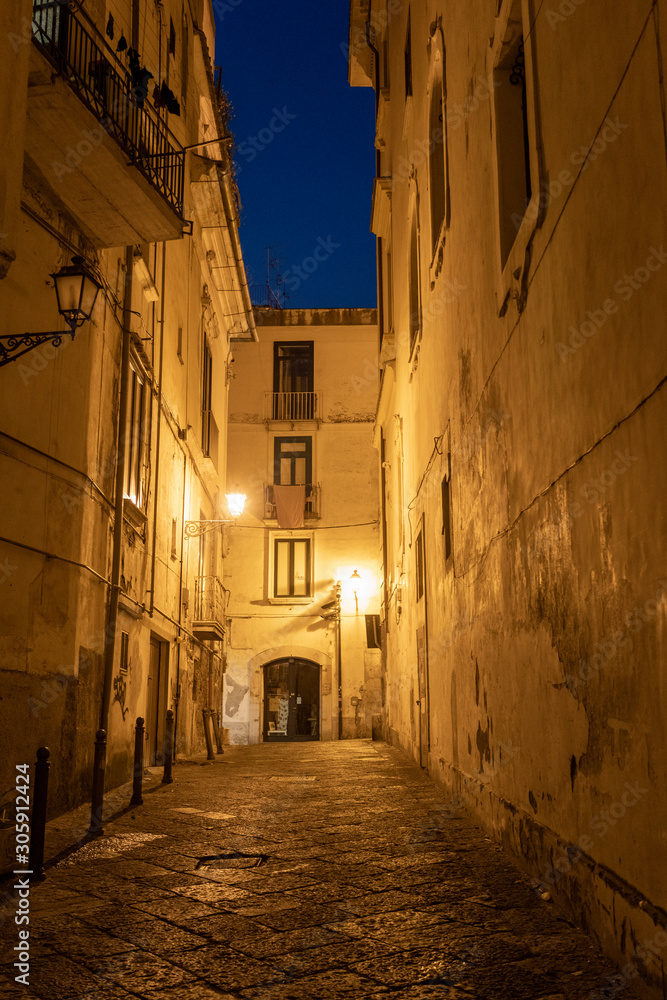 Fototapeta premium Salerno, Italy: old street near the cathedral