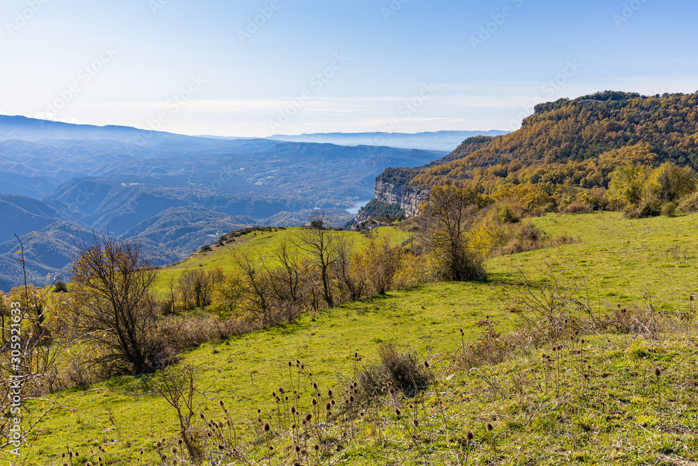 Fototapeta premium Route through the cliffs of Avenc and Tavertet