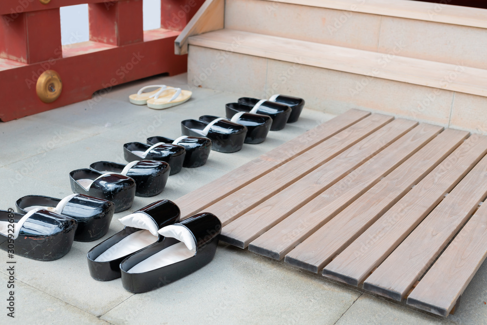 浅沓 Images – Browse 9 Stock Photos, Vectors, and Video | Adobe Stock