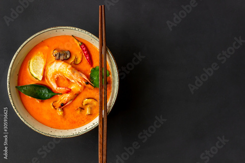 Canvas Print Tom yum soup. Thai cuisine. Healthy eating. Recipes.