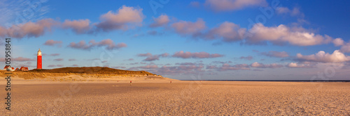 Obraz na płótnie Lighthouse on Texel island in The Netherlands in morning light