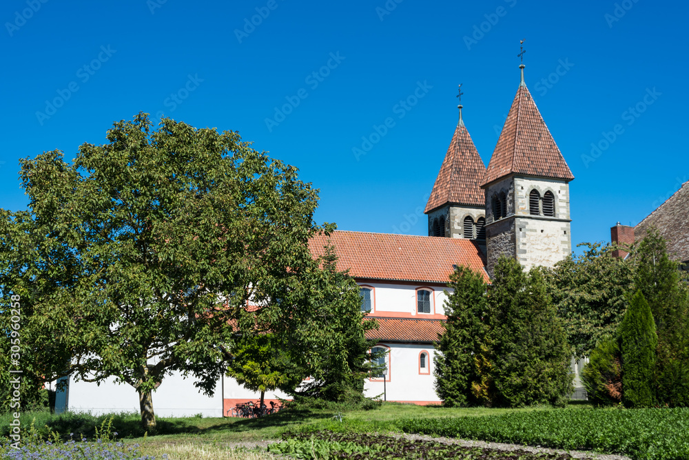 Kirche St. Peter und Paul. auf der Insel Reichenau