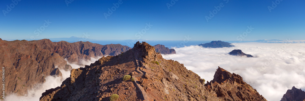 Mountain peaks on La Palma above the clouds