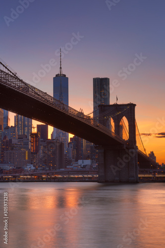 Brooklyn Bridge and New York City skyline at sunset © sara_winter