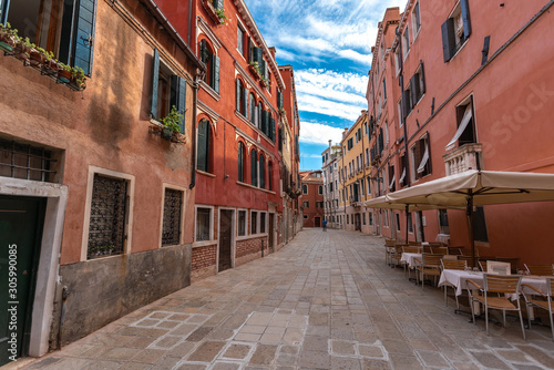 Fototapeta Naklejka Na Ścianę i Meble -  Venice street