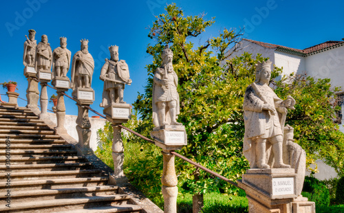 Photos Escalier et statues dans les jardins du palais épiscopal de Castelo Branco, Port