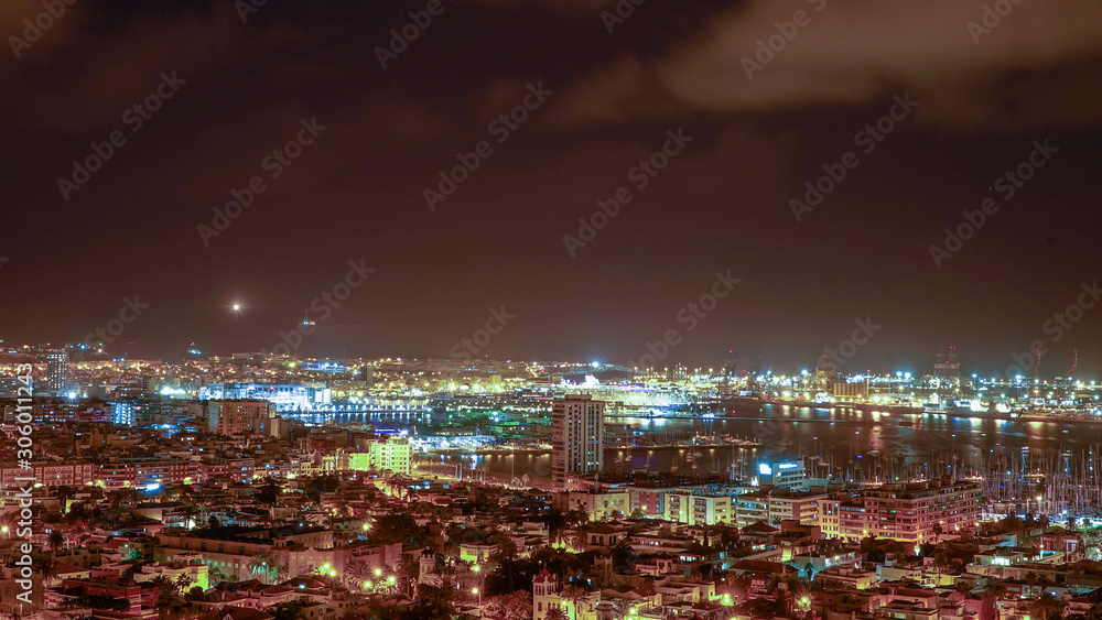 Night view of the Las palmas city