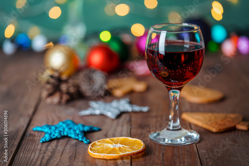 Fototapeta Naklejka Na Ścianę i Meble -  Glasses of champagne and christmas gifts on wooden background